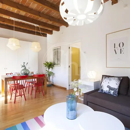 Al Lado De Sagrada Familia Apartment
